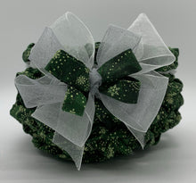 Load image into Gallery viewer, Christmas Green Crocheted Bowl