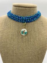 Load image into Gallery viewer, Sea Blue Necklace Choker With Pendant