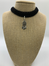 Load image into Gallery viewer, Black Necklace Choker With Pendant