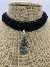 Load image into Gallery viewer, Black Necklace Choker With Pendant
