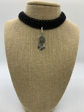 Load image into Gallery viewer, Black Necklace Choker With Pendant
